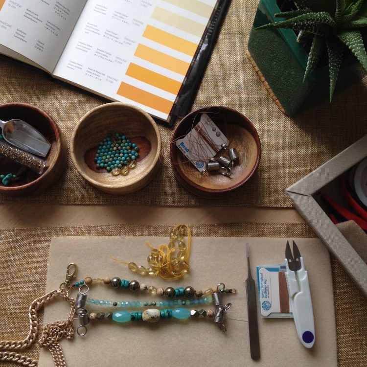 tuquoiseAndyellow3406